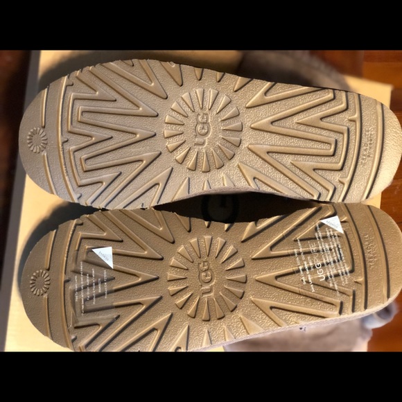 UGG Naveah Mini Bow Boots 1012808 W/SGAM - Picture 8 of 8